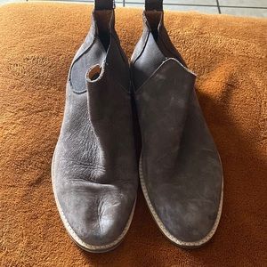 Tommy Hilfiger, Size 9, Brown Pre owned